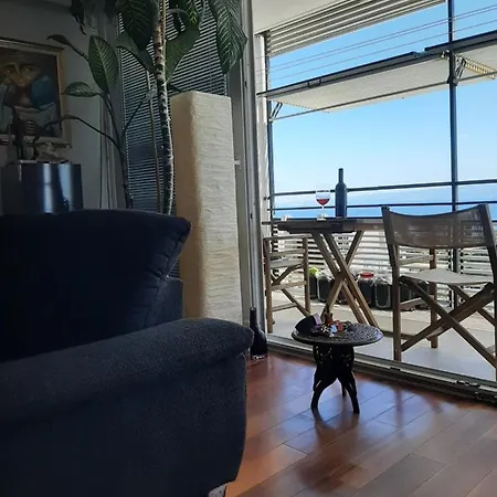דירה View *